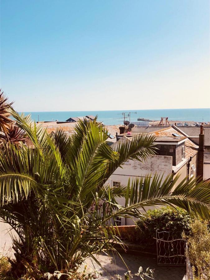 The Retro Retreat With Free Parking Apartment Hastings Luaran gambar