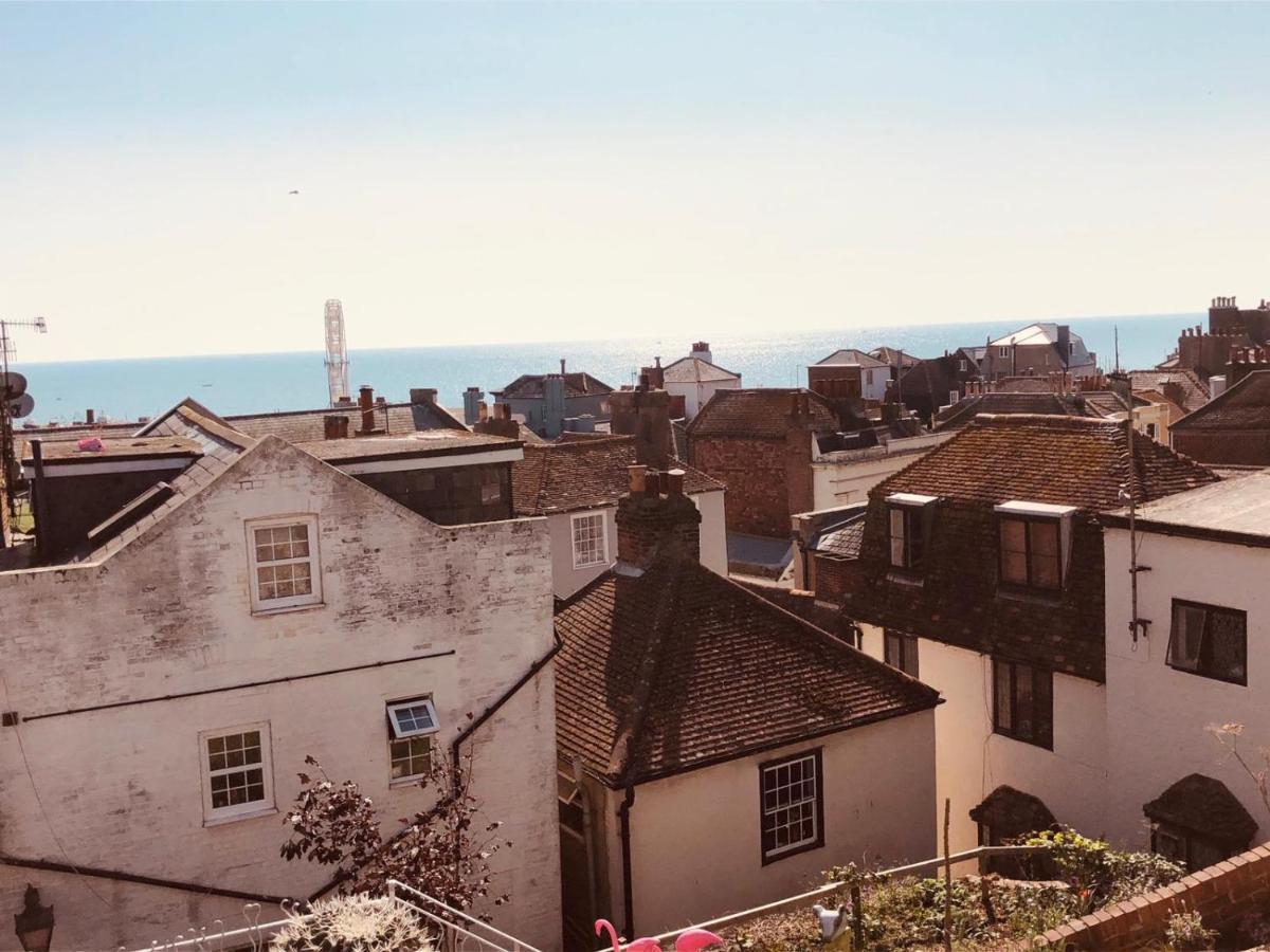 The Retro Retreat With Free Parking Apartment Hastings Luaran gambar