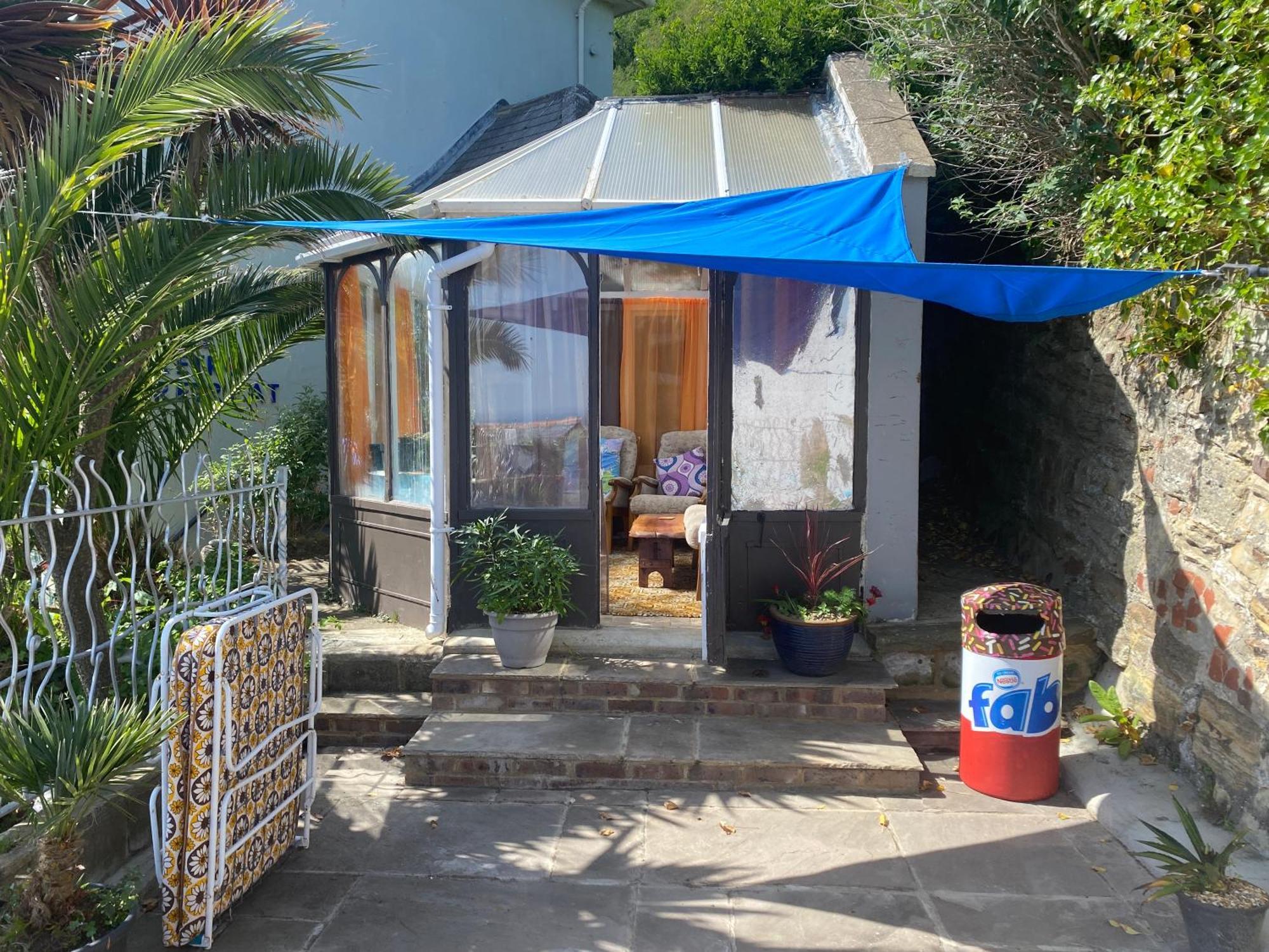 The Retro Retreat With Free Parking Apartment Hastings Luaran gambar